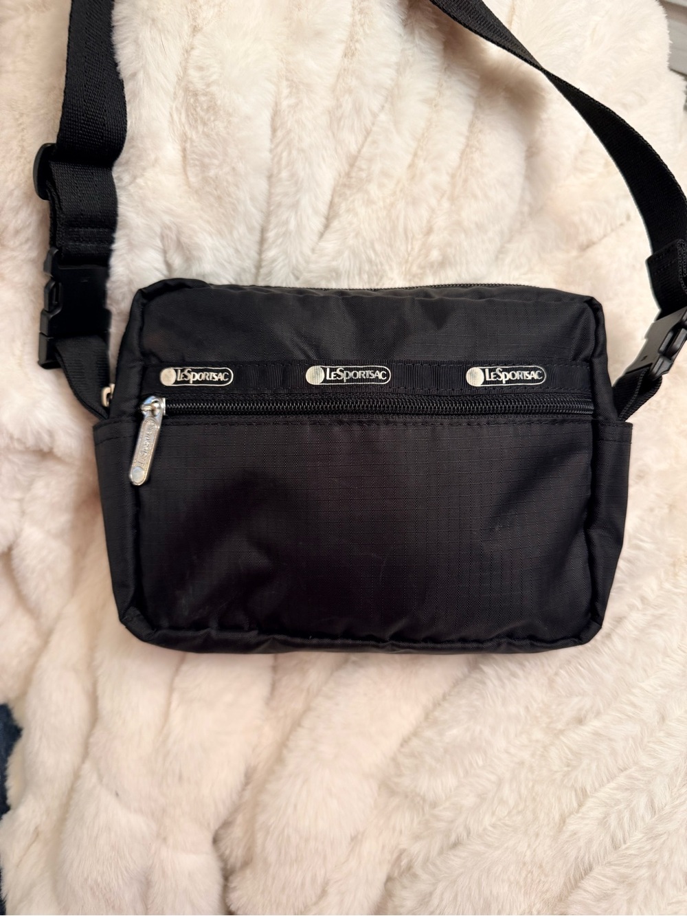 LeSportsac compact Crossbody Shoulder Bag